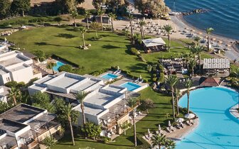 Grecotel Lux Me Kos - pohľad na hotel, bazény a pláž - letecky zájazd CK Turancar - Psalidi, Kos