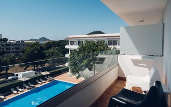 Hotel THB Dos Playas - bazén - letecký zájazd CK Turancar - Malorka, Cala Ratjada