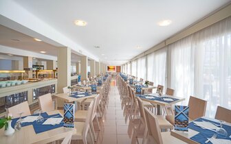 Hotel THB Dos Playas - reštaurácia - letecký zájazd CK Turancar - Malorka, Cala Ratjada