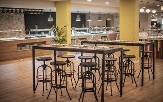 Blau Punta Reina - reštaurácia - letecký zájazd CK Turancar - Malorka, Cala Mandia