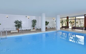 Alua Calas de Malorca - vnútorný bazén - letecký zájazd CK Turancar - Malorka, Calas de Mallorka