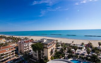 Apartmány Riviera - výhľad - zájazd vlastnou dopravou CK Turancar - Taliansko - San Benedetto del Tronto - Palmová riviéra