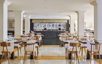 Blue Mar Boutique - reštaurácia - letecký zájazd CK Turancar - Malorka, Camp de Mar