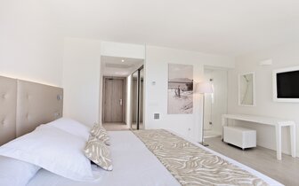 Iberostar Cala Millor - izba s výhľadom na more - letecký zájazd CK Turancar - Malorka, Cala Millor