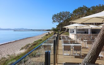 Iberostar Playa del Muro Village - bar pri bazéne - letecký zájazd CK Turancar - Malorka, Playa de Muro