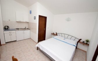 Apartmány Neda - apartmány - autobusový zájazd CK Turancar - Omiš, Duče