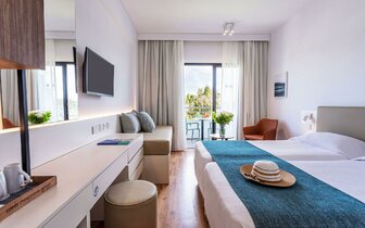 Louis Phaeton Beach - izba - letecký zájazd CK Turancar - Cyprus, Paphos