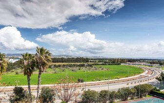 Louis Phaeton Beach - príjazdová cesta k hotelu - letecký zájazd CK Turancar - Cyprus, Paphos