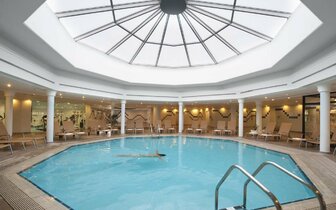 Louis Phaeton Beach - vnútorný bazén - letecký zájazd CK Turancar - Cyprus, Paphos