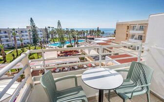 Louis Phaeton Beach - izba - letecký zájazd CK Turancar - Cyprus, Paphos