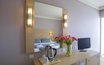 Louis Ledra Beach - izba - letecký zájazd CK Turancar - Cyprus, Paphos