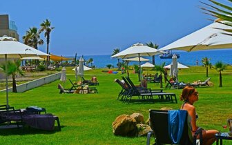 Amphora Hotel Suites - záhrada - letecký zájazd CK Turancar - Cyprus, Paphos