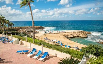 Cynthiana Beach Hotel - pláž - letecký zájazd CK Turancar - Cyprus, Paphos