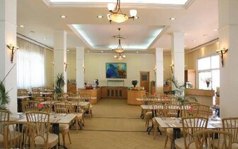 Cynthiana Beach Hotel - reštaurácia - letecký zájazd CK Turancar - Cyprus, Paphos