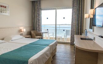 Cynthiana Beach Hotel - izba - letecký zájazd CK Turancar - Cyprus, Paphos