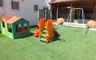 Patsas Apartments - detské ihrisko - letecký zájazd CK Turancar - Cyprus, Coral Bay