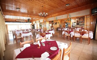Patsas Apartments - reštaurácia - letecký zájazd CK Turancar - Cyprus, Coral Bay