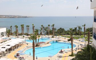 Ascos Coral Beach - bazén - letecký zájazd CK Turancar - Cyprus, Coral Bay