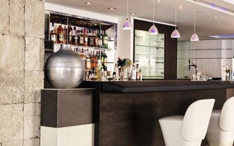 Hotel Esperia City - bar - letecký zájazd CK Turancar - Rodos, Rodos Hotel Esperia City - bar - letecký zájazd CK Turancar - Rodos, Rodos