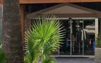 Hotel Esperia City - hotelový vchod - letecký zájazd CK Turancar - Rodos, Rodos Hotel Esperia City - hotelový vchod - letecký zájazd CK Turancar - Rodos, Rodos