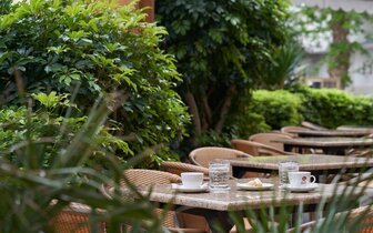 Hotel Esperia City - terasa - letecký zájazd CK Turancar - Rodos, Rodos Hotel Esperia City - terasa - letecký zájazd CK Turancar - Rodos, Rodos