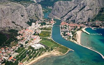 hotel Plaža - pláž - autobusový zájazd CK Turancar - Chorvátsko, Omiš