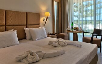 Minos Hotel - izba deluxe - letecký zájazd CK Turancar - Kréta, Rethymno