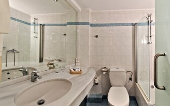 Minos Hotel - superior junior suita - letecký zájazd CK Turancar - Kréta, Rethymno
