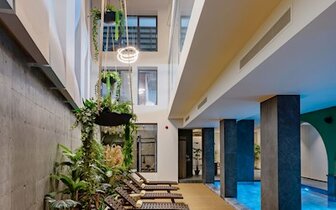 Minos Ambassador - vnútorný bazén - letecký zájazd CK Turancar - Kréta, Rethymno