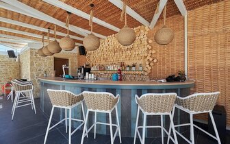 Asana Hotel - bar - letecký zájazd CK Turancar - Kréta, Analipsis