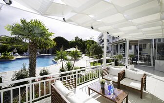 Hotel Happy Days - pool bar - letecký zájazd CK Turancar - Theologos, Rodos