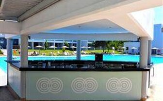 Evita resort - pool bar - letecký zájazd CK Turancar - Faliraki, Rodos