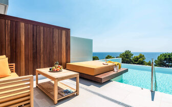 Hotel White Rock of Kos - terasa s bazénom - letecky zájazd CK Turancar - Kefalos, Kos