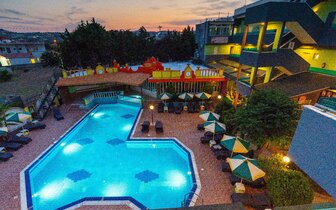 Grecian Fantasia resort - bazén - letecký zájazd CK Turancar - Rodos, Faliraki Grecian Fantasia resort - bazén - letecký zájazd CK Turancar - Rodos, Faliraki