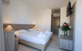 Apollon Hotel - izba - letecký zájazd CK Turancar - Kréta, Agios Nikolaos