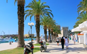 CK Turancar, poznávacie zájazdy autobusom, Národné parky a poklady Jadranu - Chorvátsko a Bosna a Hercegovina, Trogir