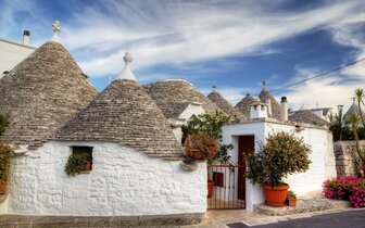 Autobusové poznávacie zájazdy CK Turancar, Taliansko, Apúlia s kúpaním, Alberobello