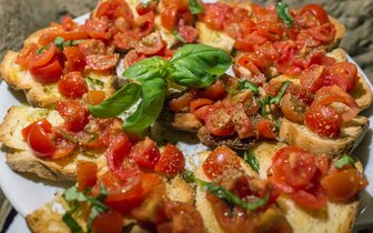 Autobusové poznávacie zájazdy CK Turancar, Taliansko, Apúlia s kúpaním, Bruschetta al pomodoro