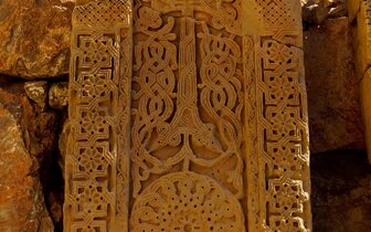 CK Turancar, Letecký poznávací zájazd, Arménska cesta storočiami, khachkar