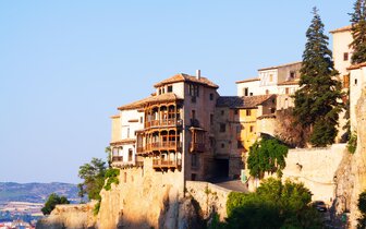 CK Turancar, Letecký poznávací zájazd, Katalánsko a poklady UNESCO, Cuenca, domy na skale