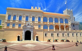 CK Turancar, Letecký poznávací zájazd, čaro Francúzskej riviery, Monaco, Kniežací palác