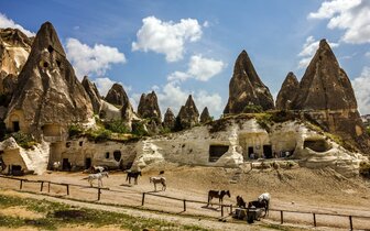 CK Turancar, Letecký poznávací zájazd, Turecko, Kappadokia alebo zem krásnych koní