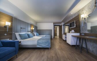 Eftalia Ocean Hotel - izba - letecký zájazd CK Turancar - Turecko, Türkler