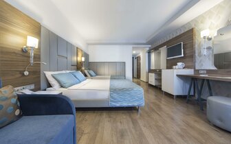 Eftalia Ocean Hotel - izba - letecký zájazd CK Turancar - Turecko, Türkler
