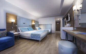 Eftalia Ocean Hotel - izba - letecký zájazd CK Turancar - Turecko, Türkler