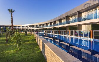 Eftalia Ocean Hotel - izby s priamym vstupom do bazéna - letecký zájazd CK Turancar - Turecko, Türkler