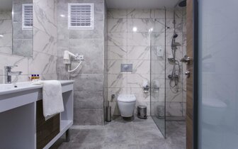 Eftalia Ocean Hotel - kúpeľňa - letecký zájazd CK Turancar - Turecko, Türkler