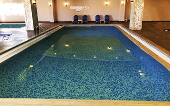 Eftalia Ocean Hotel - vnútorný bazén - letecký zájazd CK Turancar - Turecko, Türkler