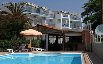 Aparthotel Marialena - bazén - letecký zájazd CK Turancar - Grécko, Thasos,Potos