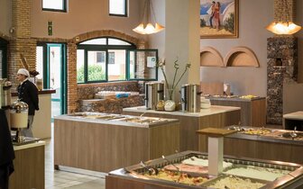 Summer Beach - bufetové stoly - letecký zájazd CK Turancar - Kréta, Georgioupoli